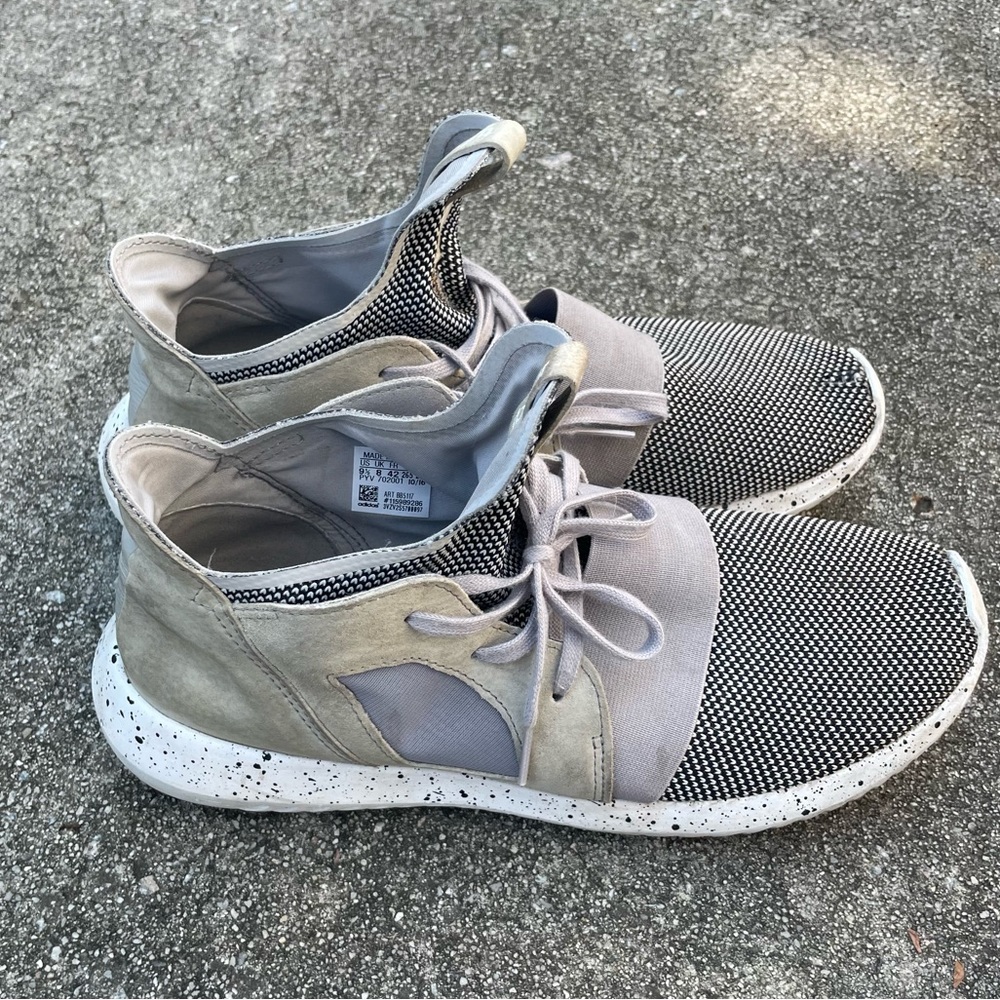 Adidas Tubular Defiant Running Shoes Athleic Sneakers Womens Size 9 1/2